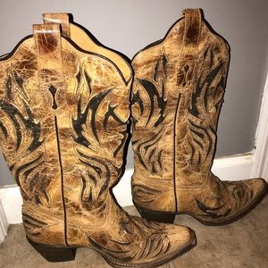 Corral boots never worn